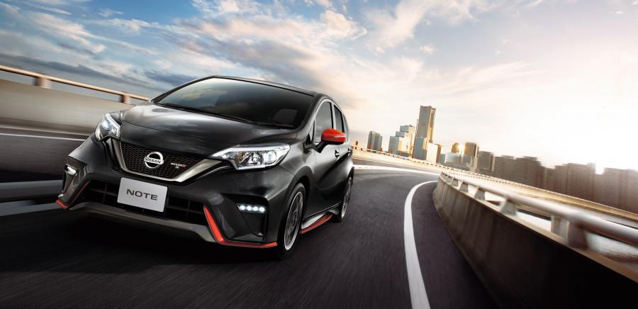  Nissan Note Nismo S 2016 года  (фото 2 из 5)